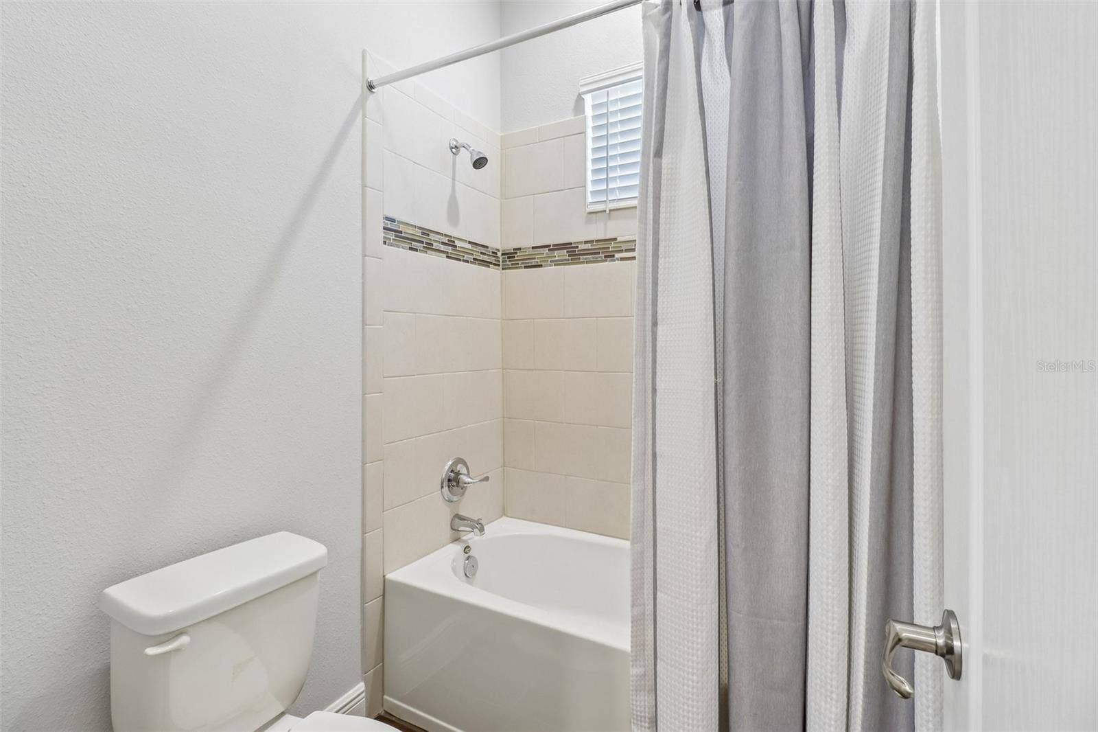 121 HARVEST GATE BOULEVARD, Groveland, FL 34736 121 HARVEST GATE BOULEVARD, Groveland, FL 34736