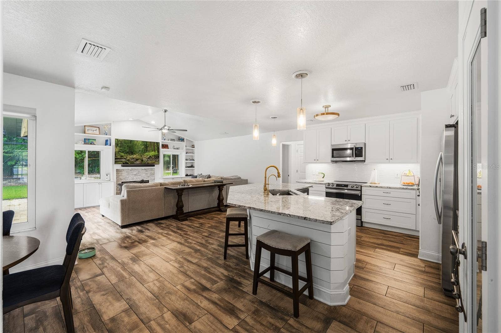 166 OAK VIEW CIRCLE, Lake Mary, FL 32746 166 OAK VIEW CIRCLE, Lake Mary, FL 32746