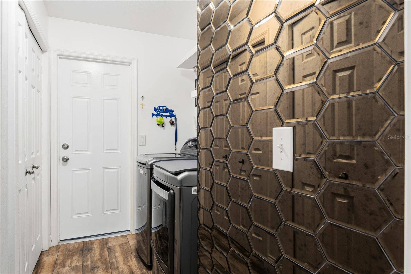 166 OAK VIEW CIRCLE, Lake Mary, FL 32746 166 OAK VIEW CIRCLE, Lake Mary, FL 32746