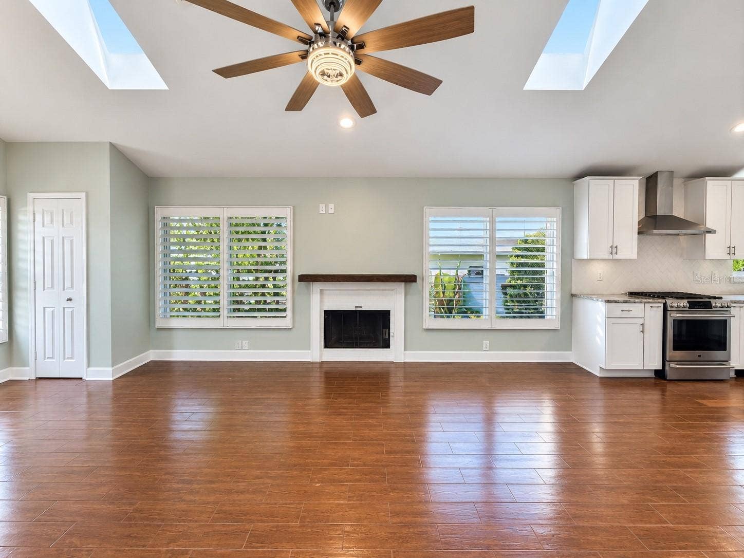884 N LAKE STERLING COURT, Casselberry, FL 32707 884 N LAKE STERLING COURT, Casselberry, FL 32707