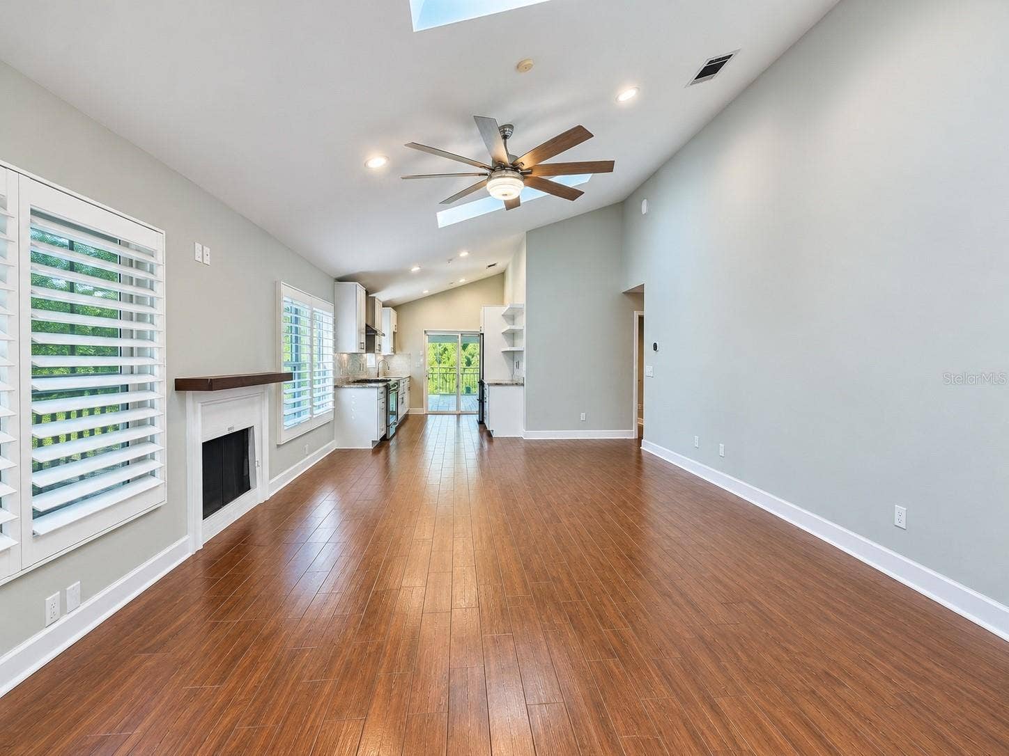 884 N LAKE STERLING COURT, Casselberry, FL 32707 884 N LAKE STERLING COURT, Casselberry, FL 32707