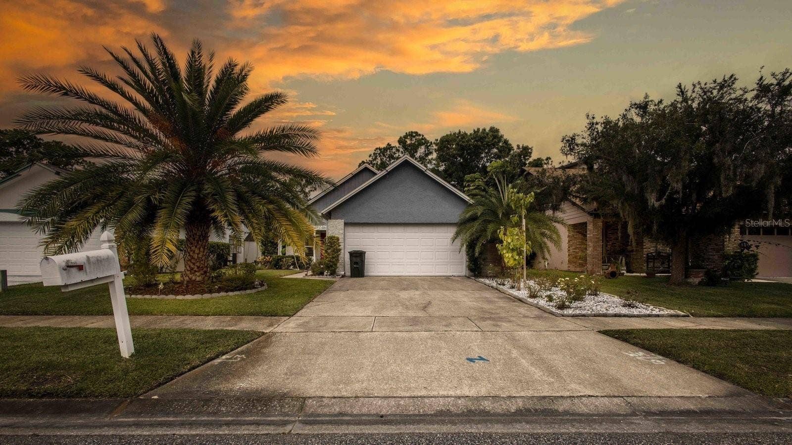 884 N LAKE STERLING COURT, Casselberry, FL 32707 884 N LAKE STERLING COURT, Casselberry, FL 32707