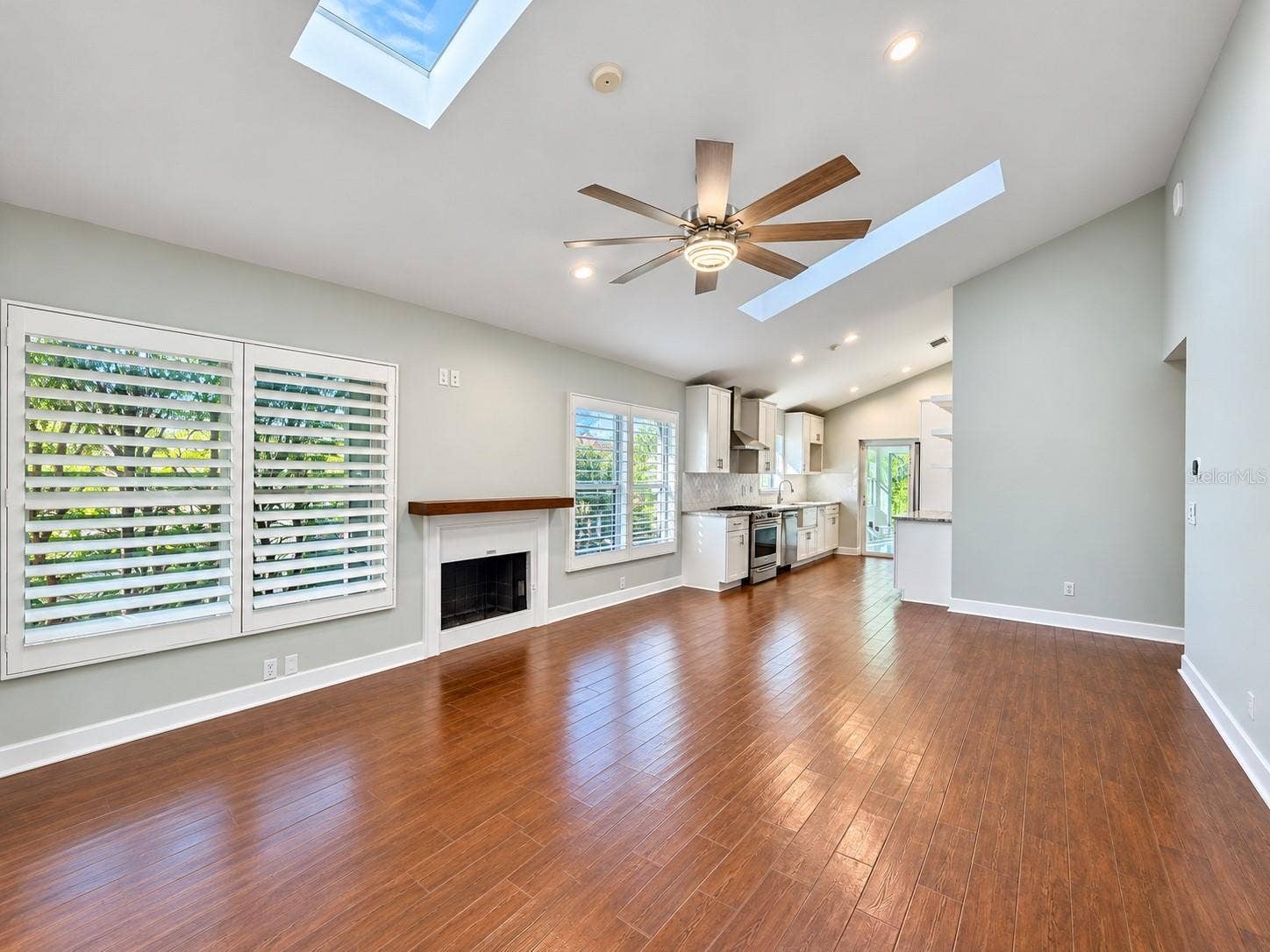 884 N LAKE STERLING COURT, Casselberry, FL 32707 884 N LAKE STERLING COURT, Casselberry, FL 32707