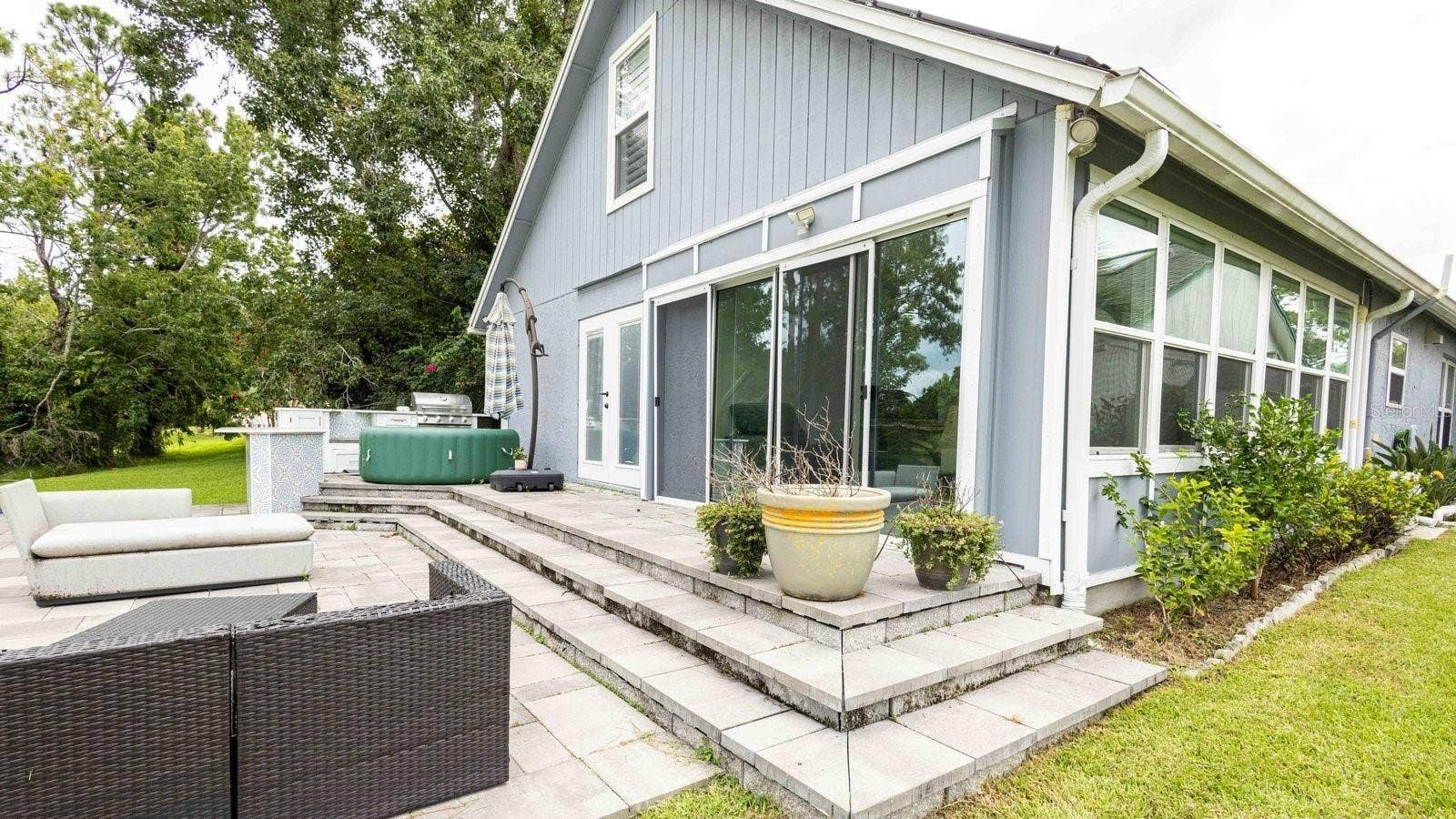 884 N LAKE STERLING COURT, Casselberry, FL 32707 884 N LAKE STERLING COURT, Casselberry, FL 32707