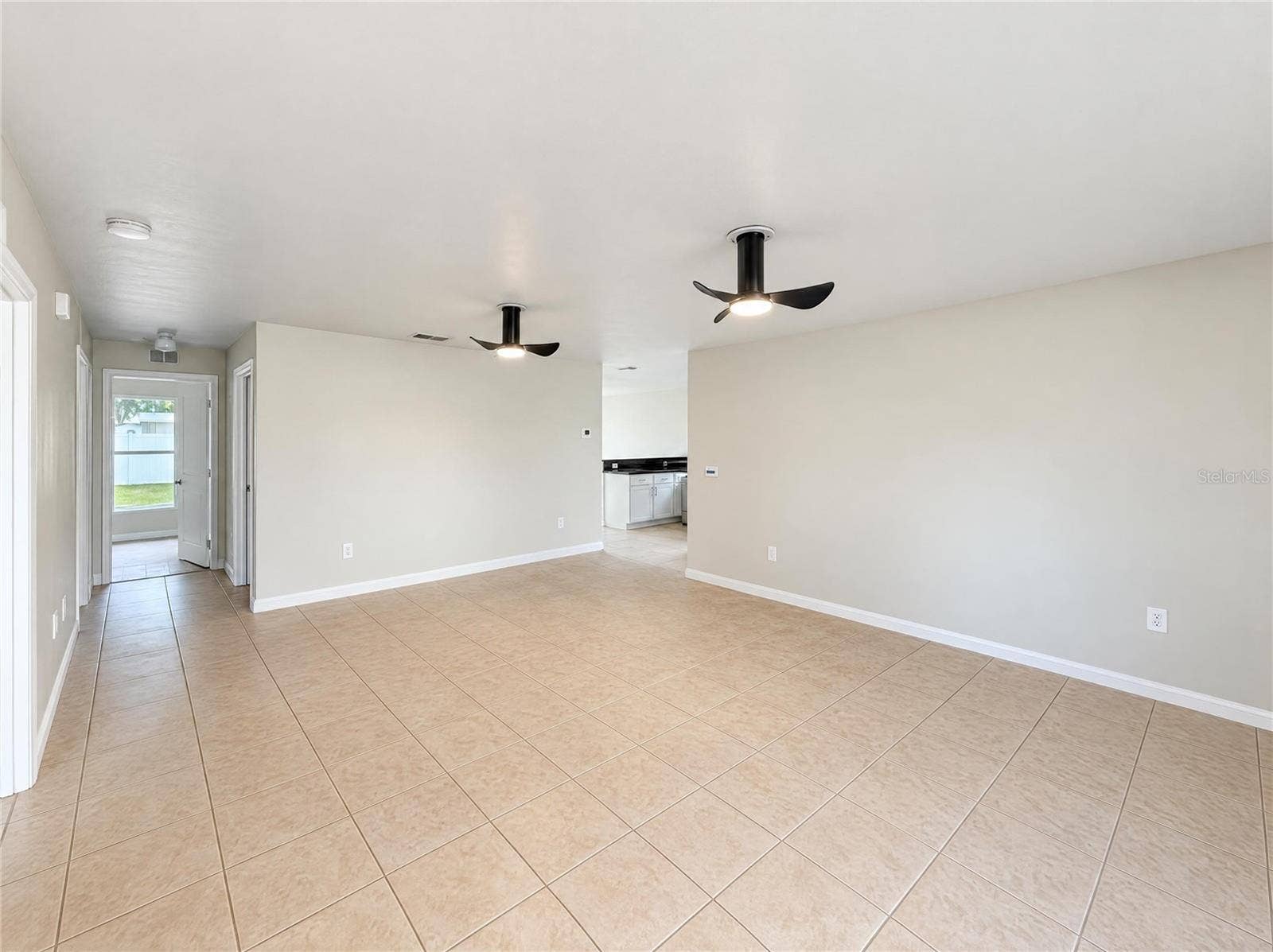 2949 ILLINOIS AVENUE, Lakeland, FL 33803 2949 ILLINOIS AVENUE, Lakeland, FL 33803