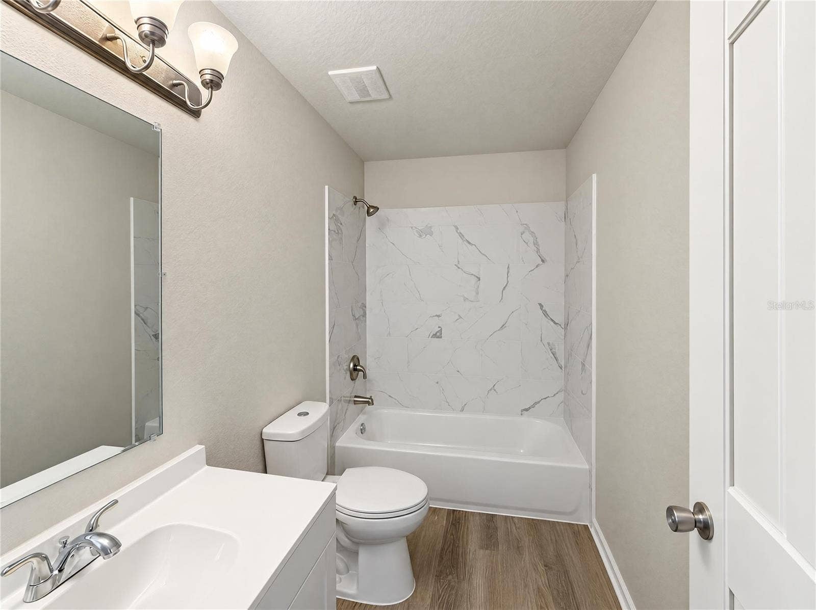 2949 ILLINOIS AVENUE, Lakeland, FL 33803 2949 ILLINOIS AVENUE, Lakeland, FL 33803