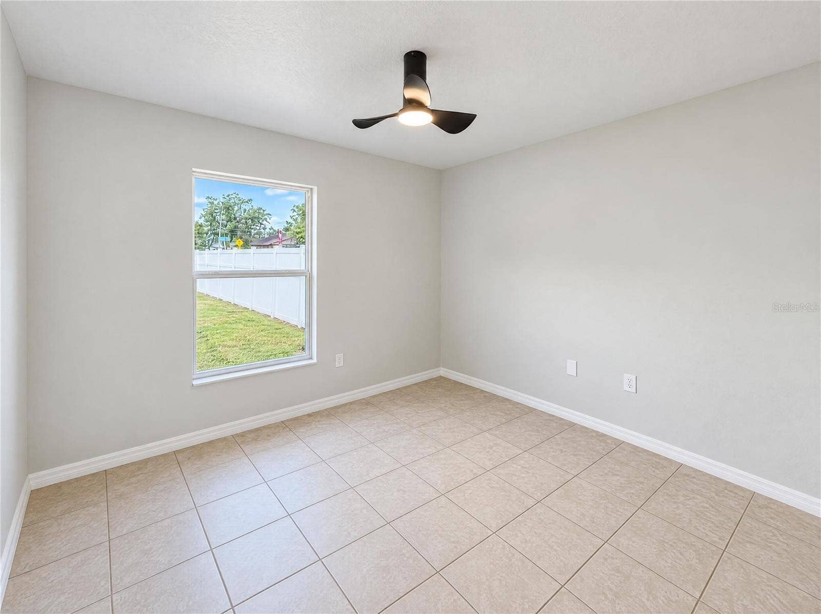 2949 ILLINOIS AVENUE, Lakeland, FL 33803 2949 ILLINOIS AVENUE, Lakeland, FL 33803