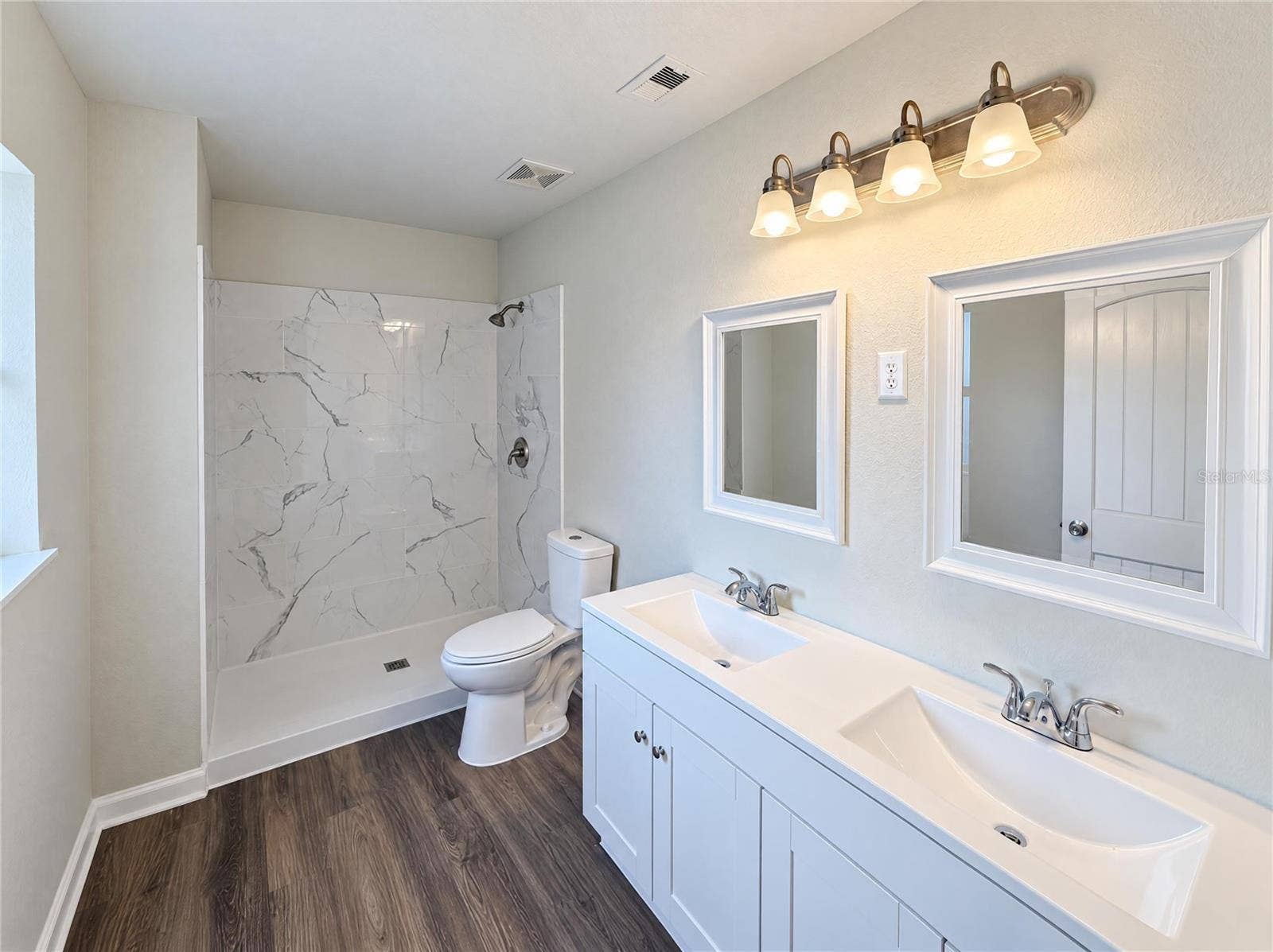 2949 ILLINOIS AVENUE, Lakeland, FL 33803 2949 ILLINOIS AVENUE, Lakeland, FL 33803