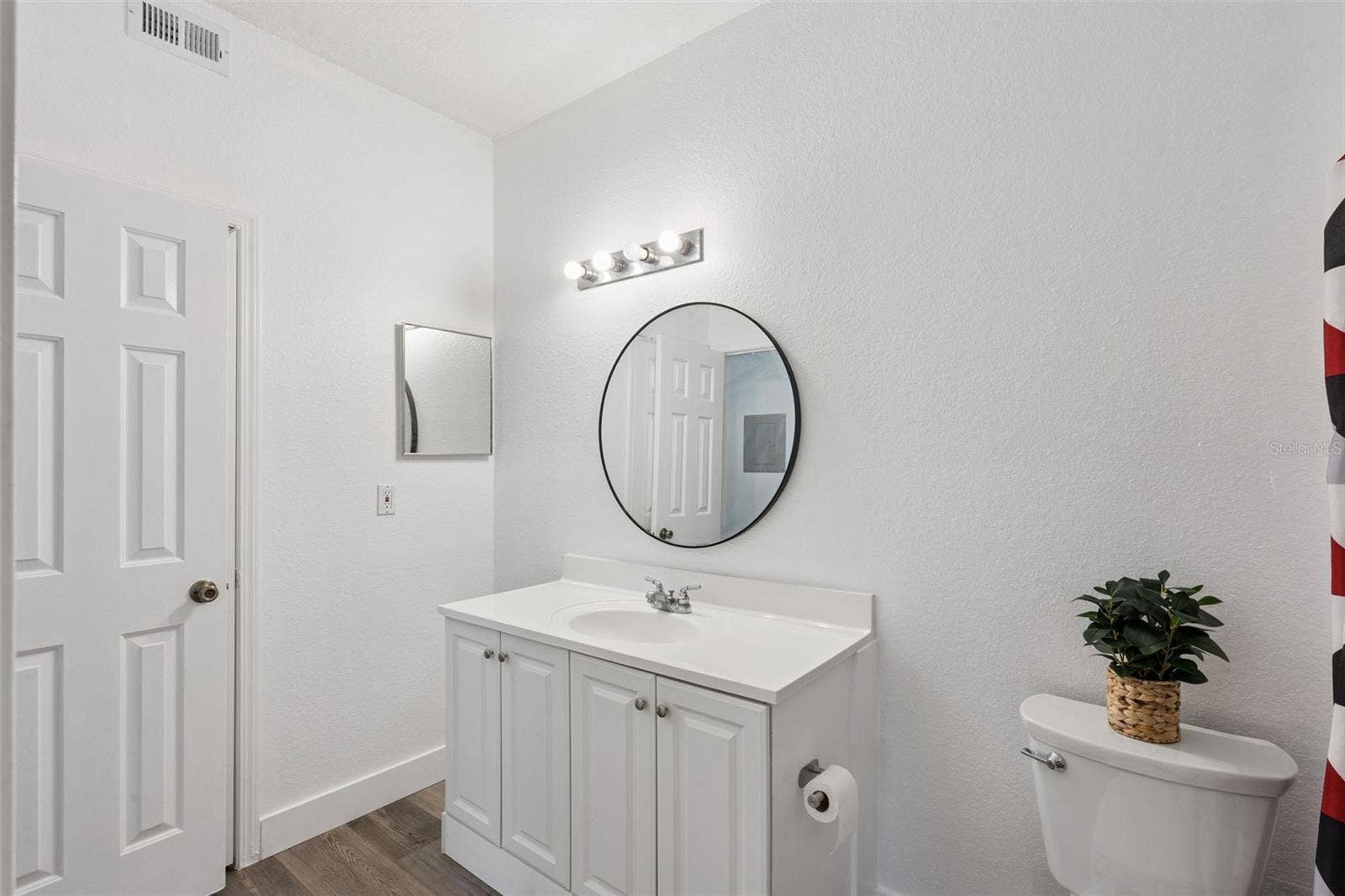 2558 ROBERT TRENT JONES DRIVE, #1435, Orlando, FL 32835 2558 ROBERT TRENT JONES DRIVE, #1435, Orlando, FL 32835