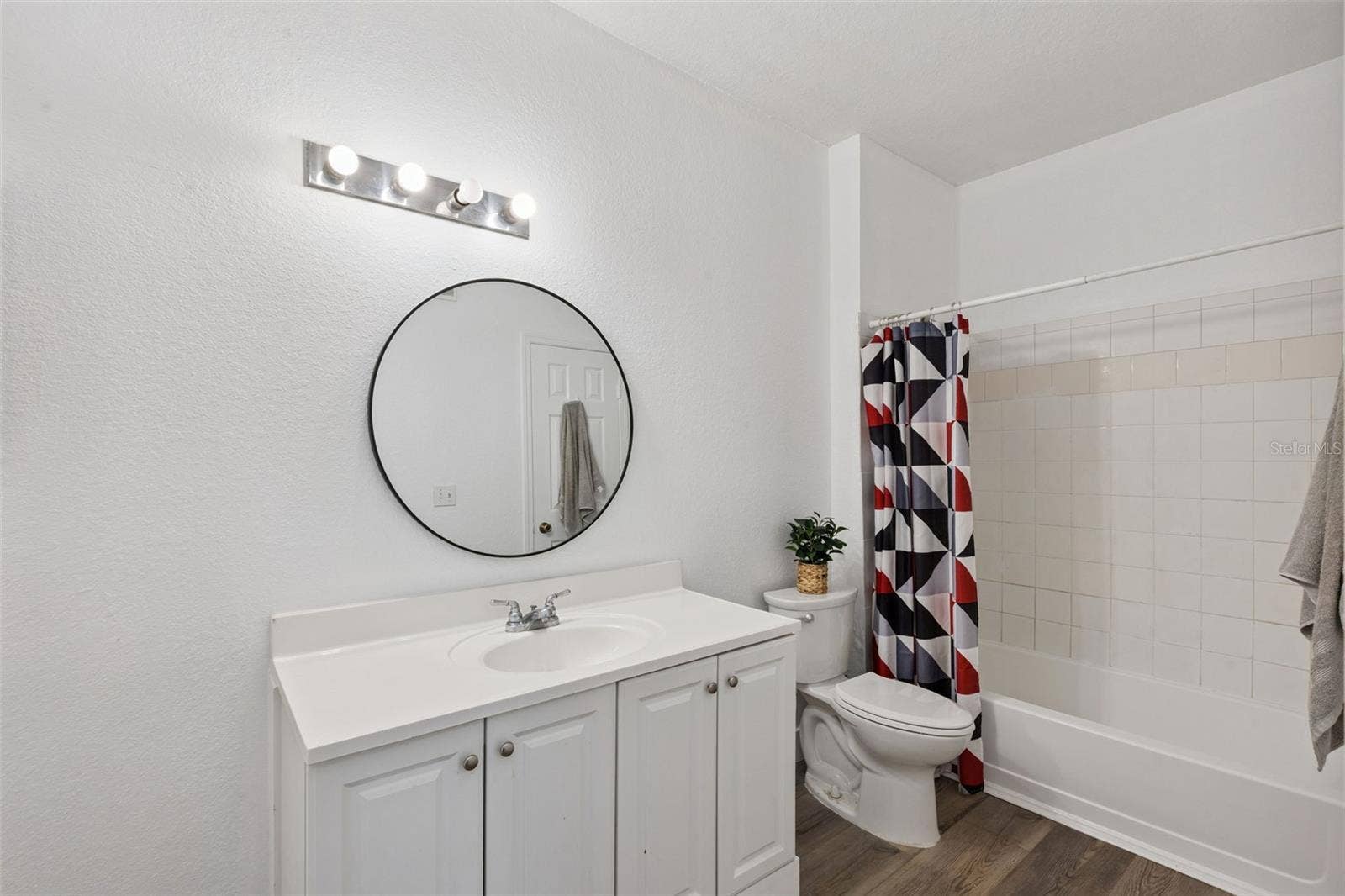 2558 ROBERT TRENT JONES DRIVE, #1435, Orlando, FL 32835 2558 ROBERT TRENT JONES DRIVE, #1435, Orlando, FL 32835
