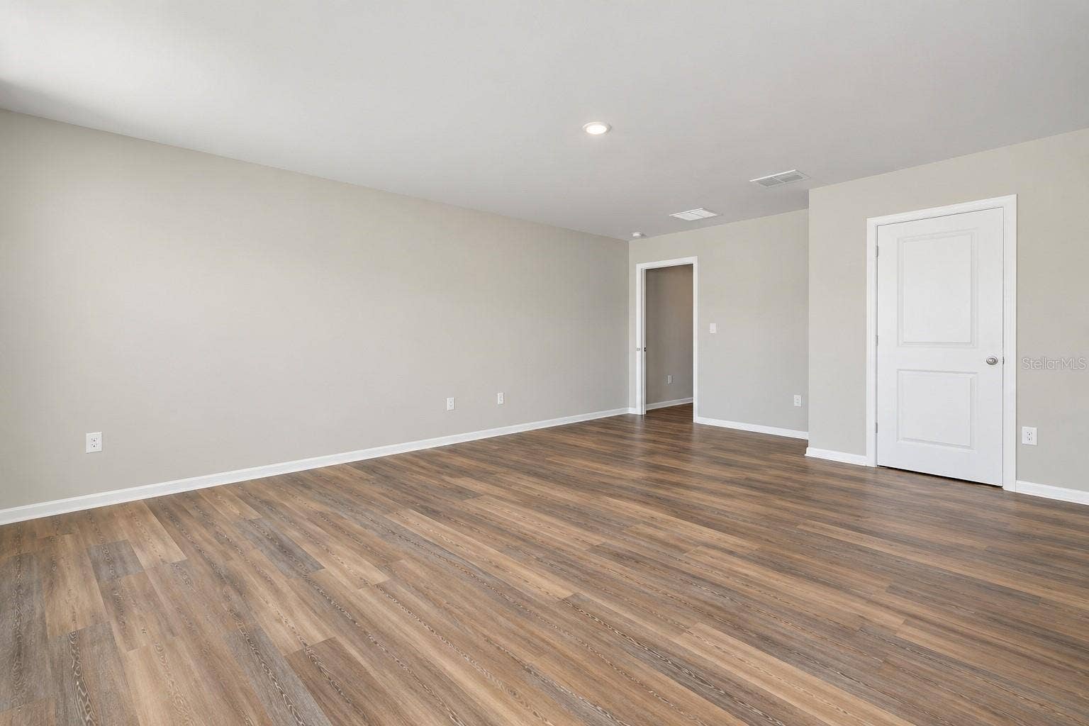 718 EAGLE LANDING BOULEVARD, Winter Haven, FL 33880 718 EAGLE LANDING BOULEVARD, Winter Haven, FL 33880
