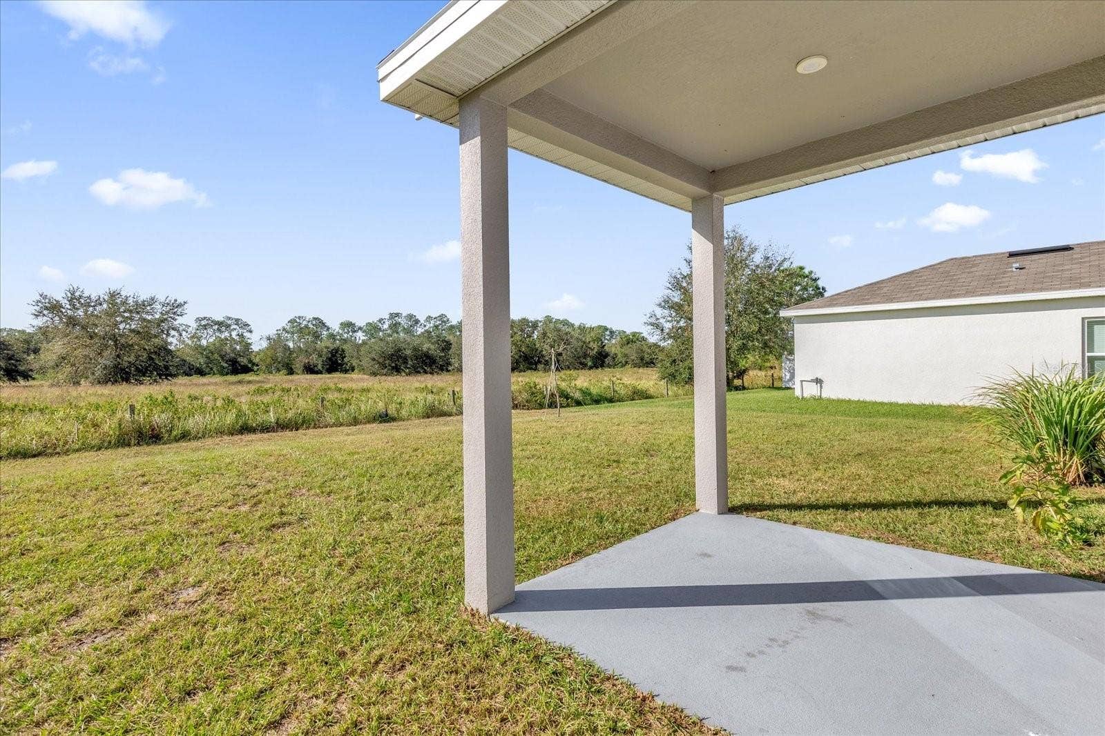 718 EAGLE LANDING BOULEVARD, Winter Haven, FL 33880 718 EAGLE LANDING BOULEVARD, Winter Haven, FL 33880