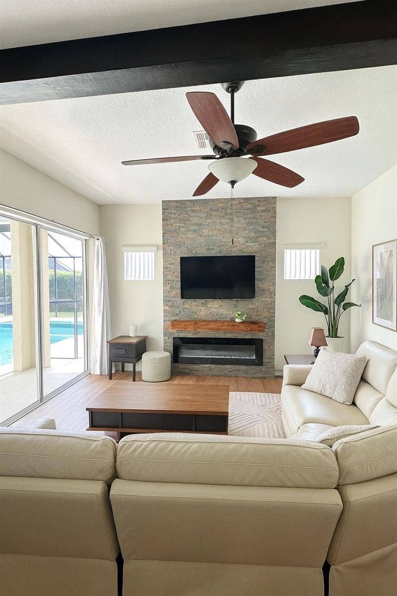 946 TUSCAN HILLS BOULEVARD, Davenport, FL 33897