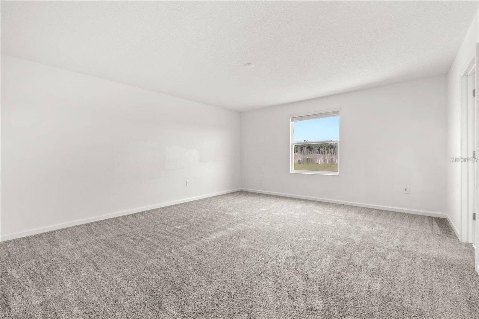 9404 REVERE AVENUE, Leesburg, FL 34788 9404 REVERE AVENUE, Leesburg, FL 34788