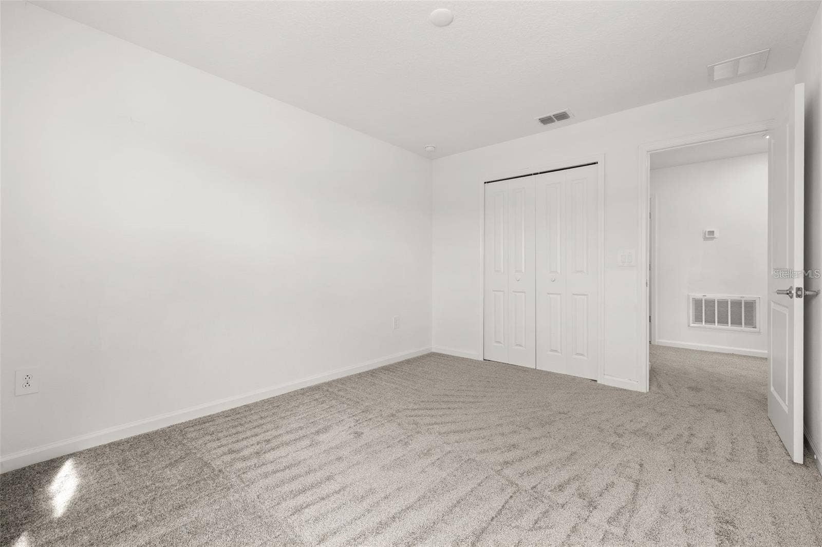 9404 REVERE AVENUE, Leesburg, FL 34788 9404 REVERE AVENUE, Leesburg, FL 34788