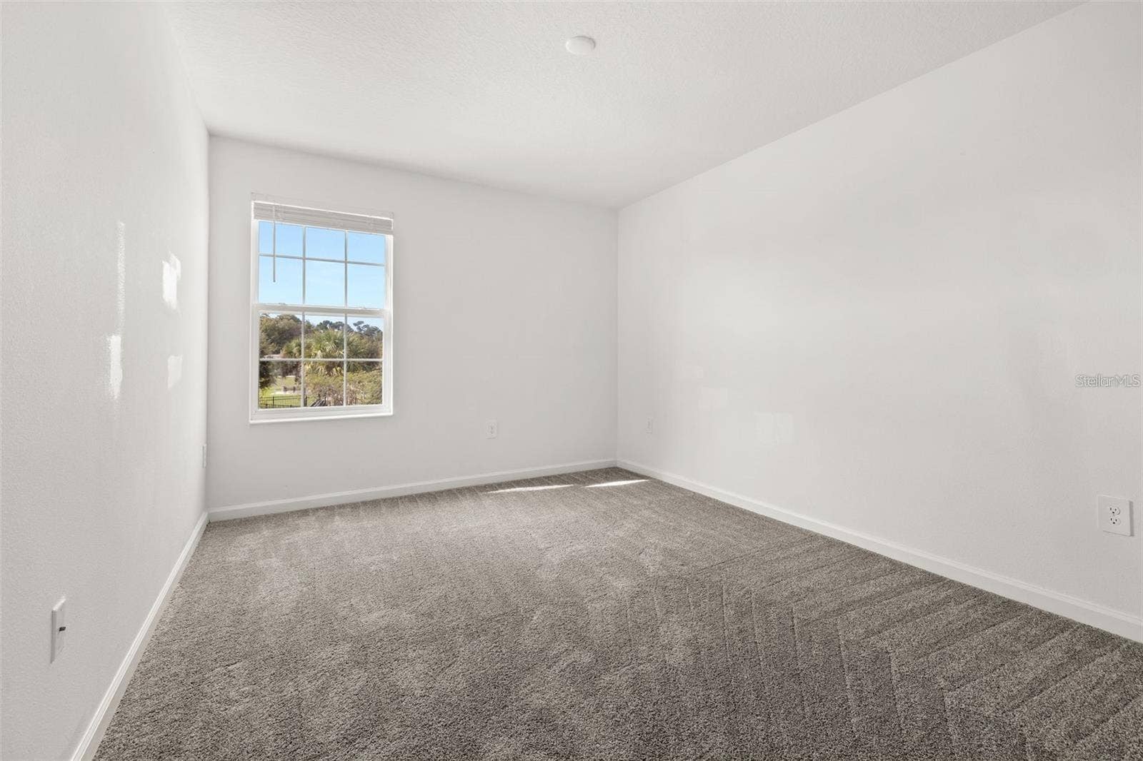9404 REVERE AVENUE, Leesburg, FL 34788 9404 REVERE AVENUE, Leesburg, FL 34788