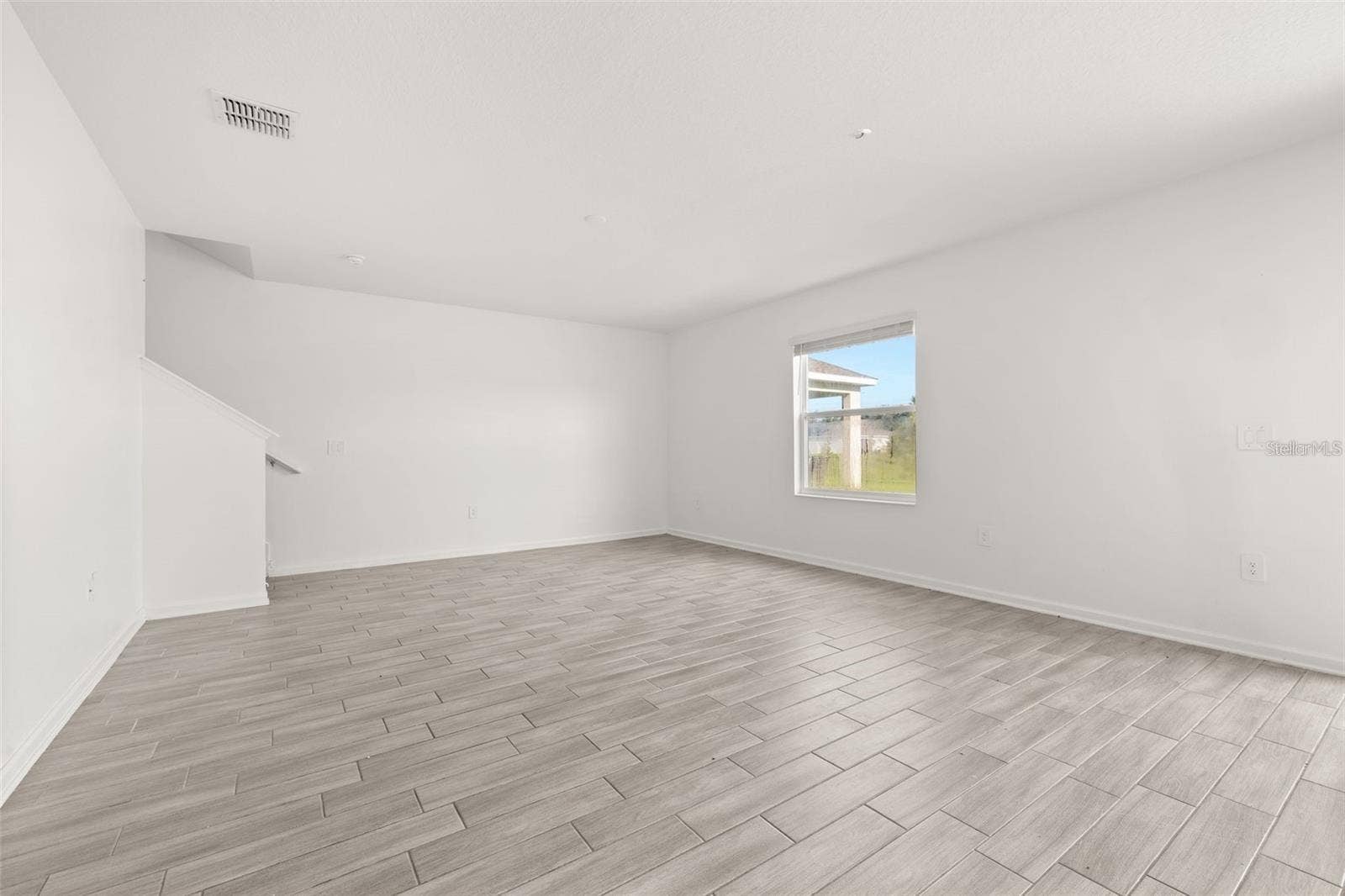 9404 REVERE AVENUE, Leesburg, FL 34788 9404 REVERE AVENUE, Leesburg, FL 34788