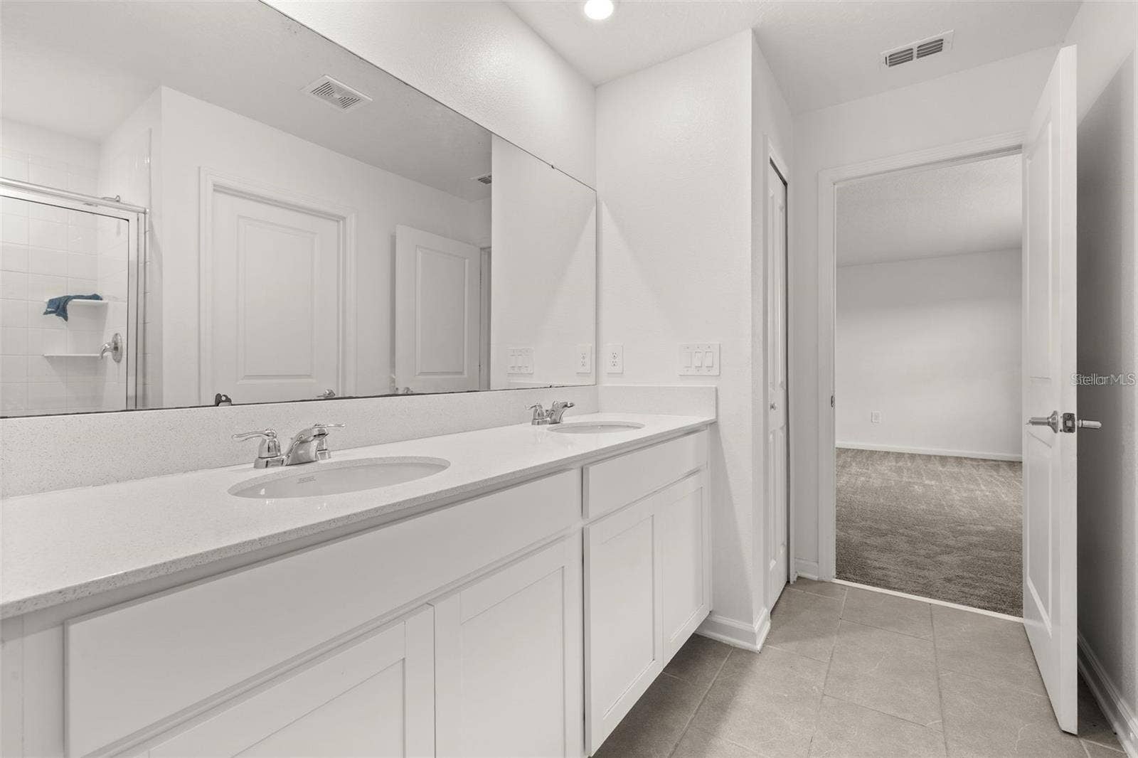 9404 REVERE AVENUE, Leesburg, FL 34788 9404 REVERE AVENUE, Leesburg, FL 34788