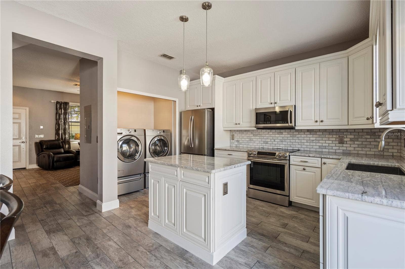 8516 DANFORTH DRIVE, Windermere, FL 34786 Kitchen