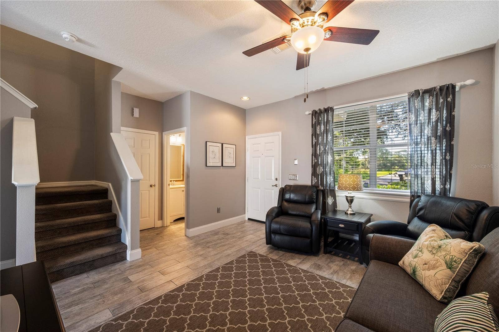 8516 DANFORTH DRIVE, Windermere, FL 34786 Living room