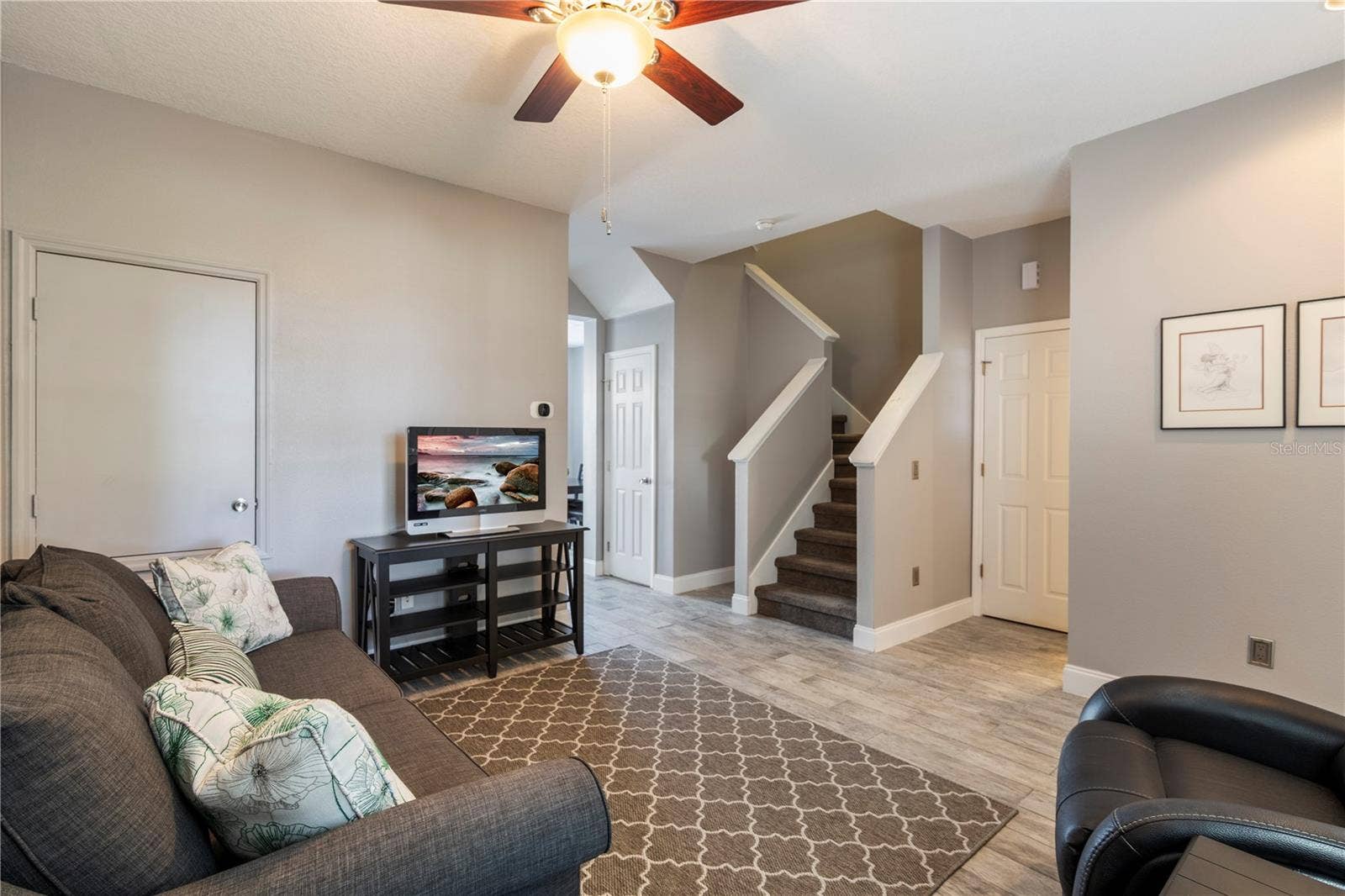 8516 DANFORTH DRIVE, Windermere, FL 34786 Living room