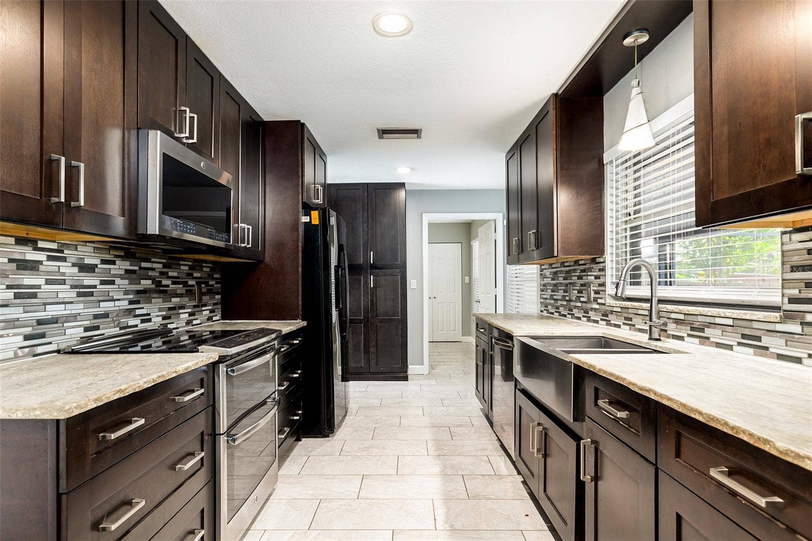 1021 PRINCESS GATE BOULEVARD, Winter Park, FL 32792 Kitchen