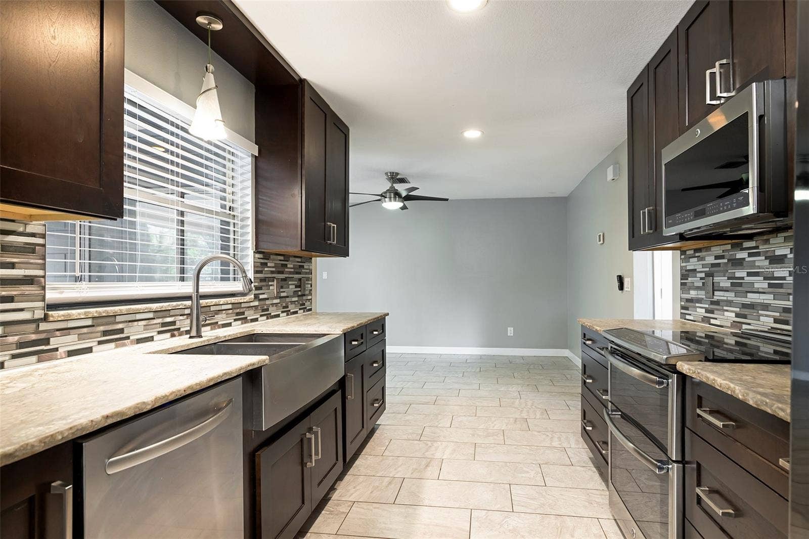 1021 PRINCESS GATE BOULEVARD, Winter Park, FL 32792 Kitchen