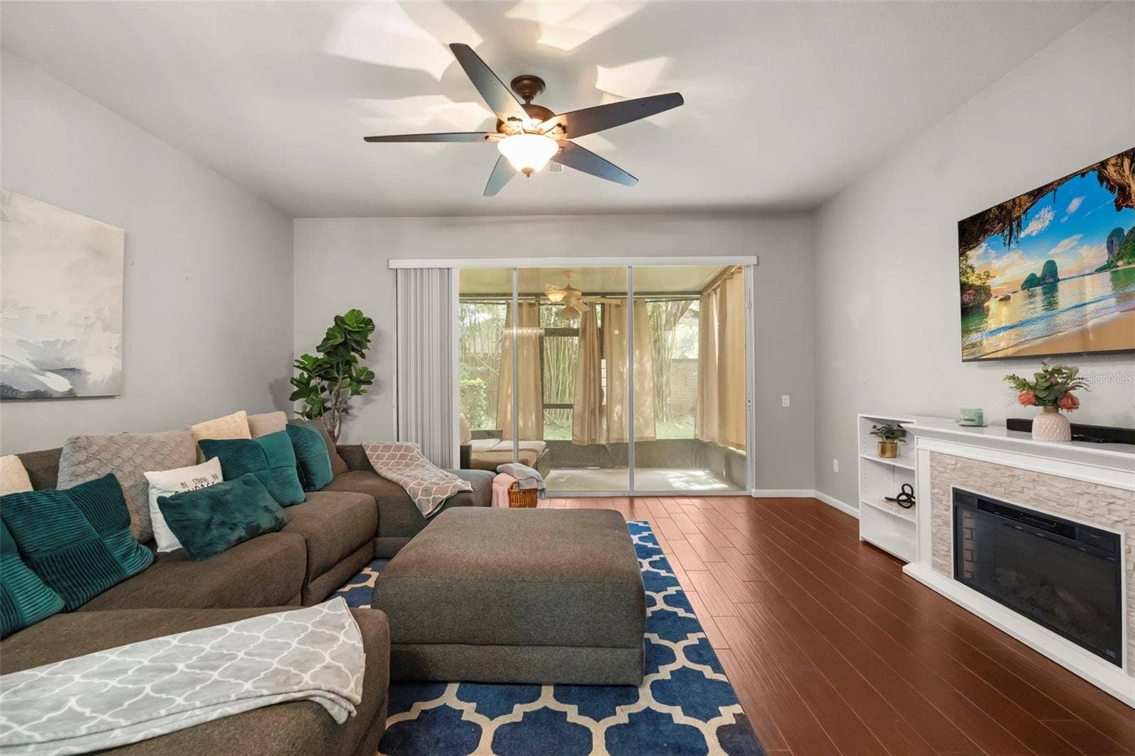1119 LEVENSOR COURT, Sanford, FL 32771 1119 LEVENSOR COURT, Sanford, FL 32771
