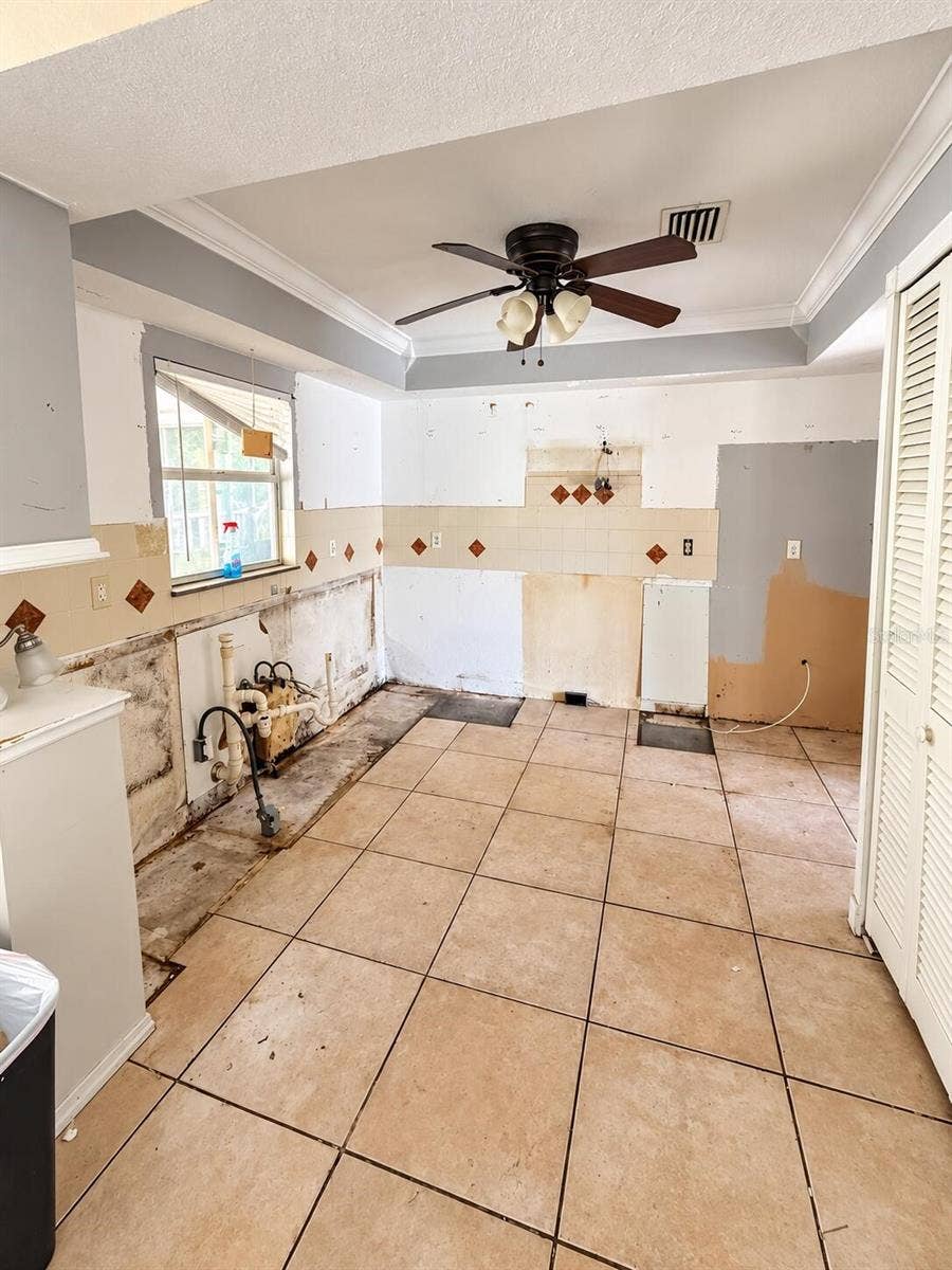 3231 CRITTENDON STREET, North Port, FL 34286