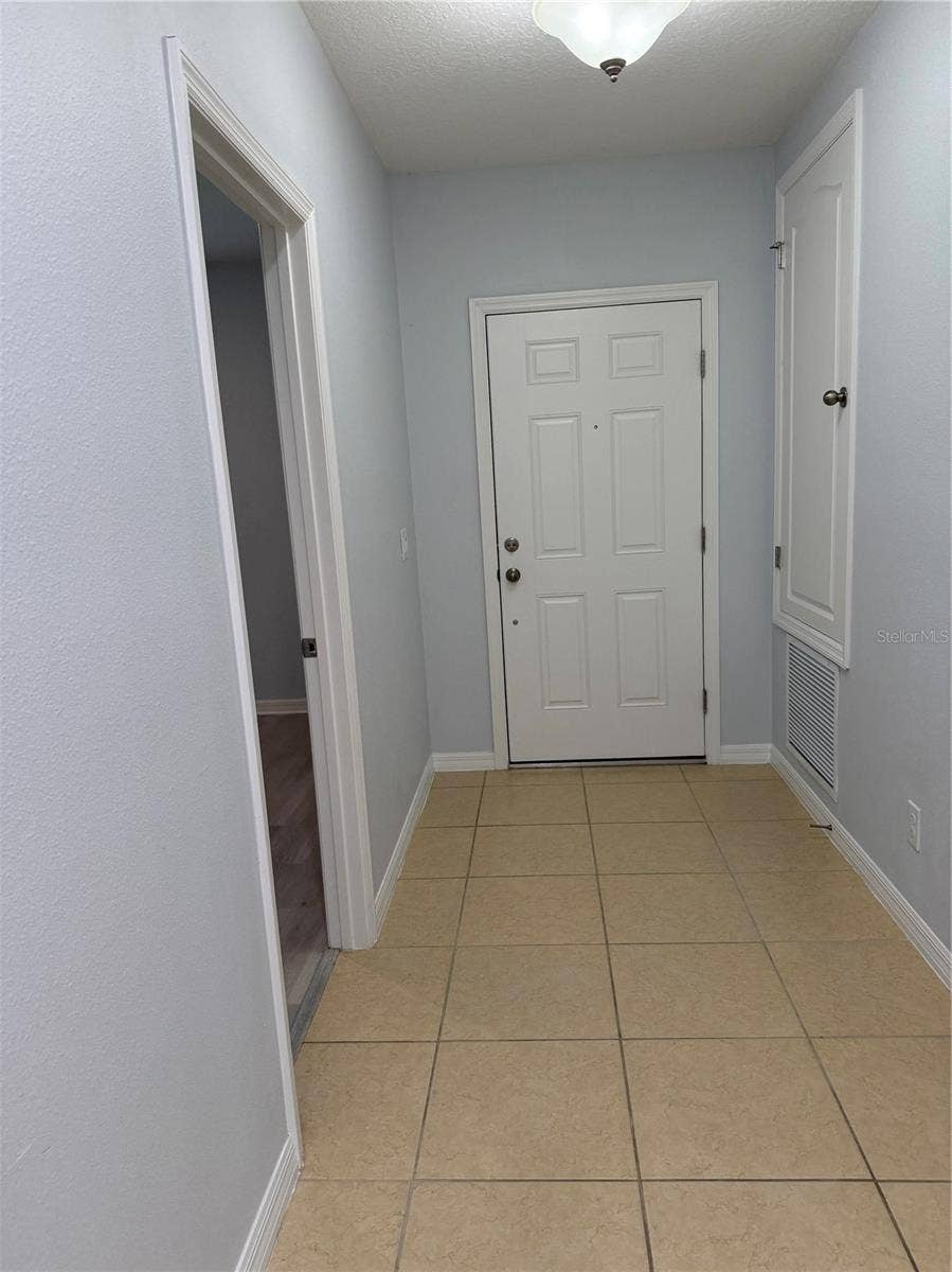 9511 OGLETHORPE DRIVE, Groveland, FL 34736 9511 OGLETHORPE DRIVE, Groveland, FL 34736