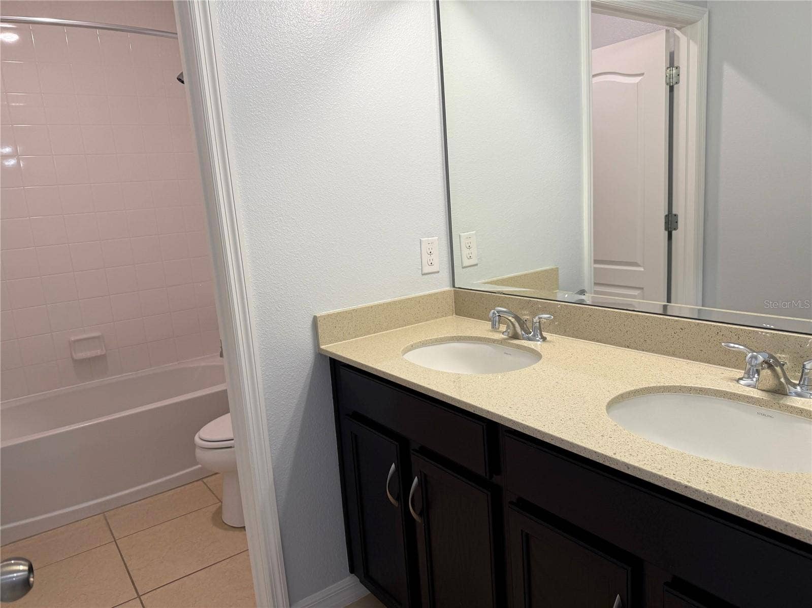 9511 OGLETHORPE DRIVE, Groveland, FL 34736 Bathroom 2