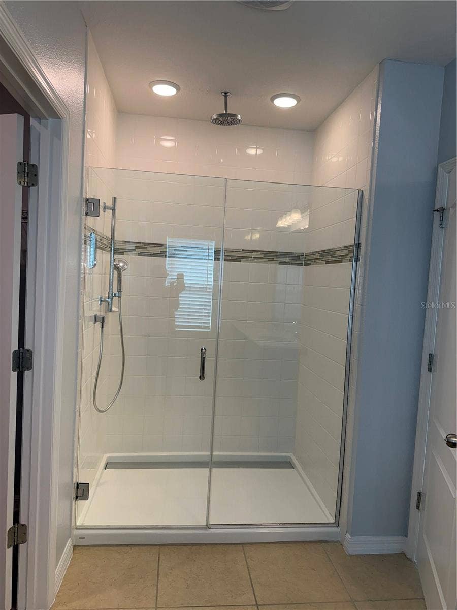 9511 OGLETHORPE DRIVE, Groveland, FL 34736 9511 OGLETHORPE DRIVE, Groveland, FL 34736