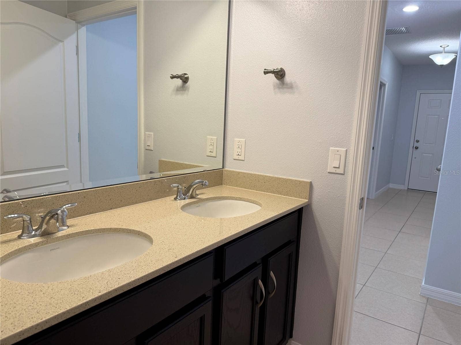 9511 OGLETHORPE DRIVE, Groveland, FL 34736 9511 OGLETHORPE DRIVE, Groveland, FL 34736