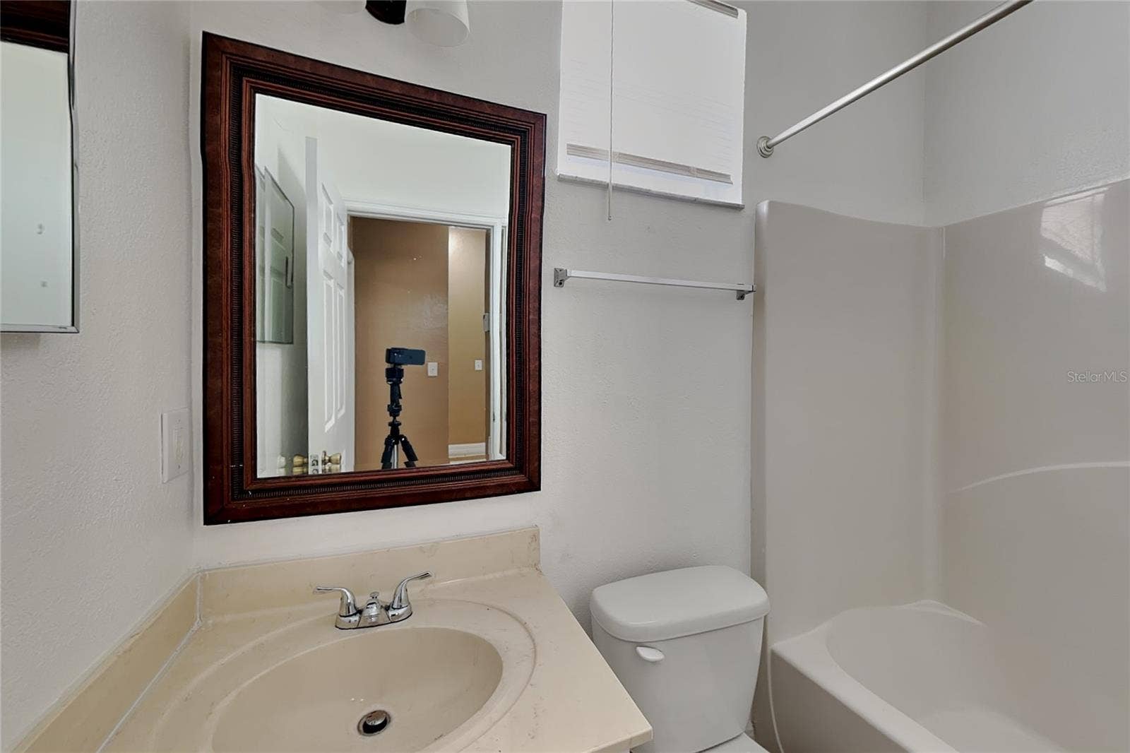 176 OCEAN BLUFF DRIVE, Poinciana, FL 34759 176 OCEAN BLUFF DRIVE, Poinciana, FL 34759