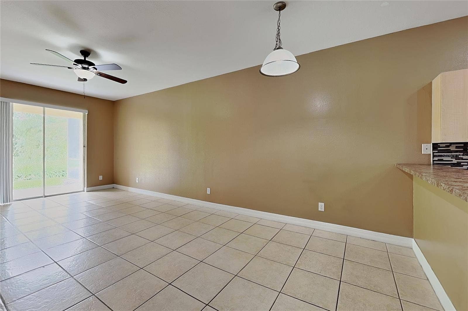 176 OCEAN BLUFF DRIVE, Poinciana, FL 34759 176 OCEAN BLUFF DRIVE, Poinciana, FL 34759