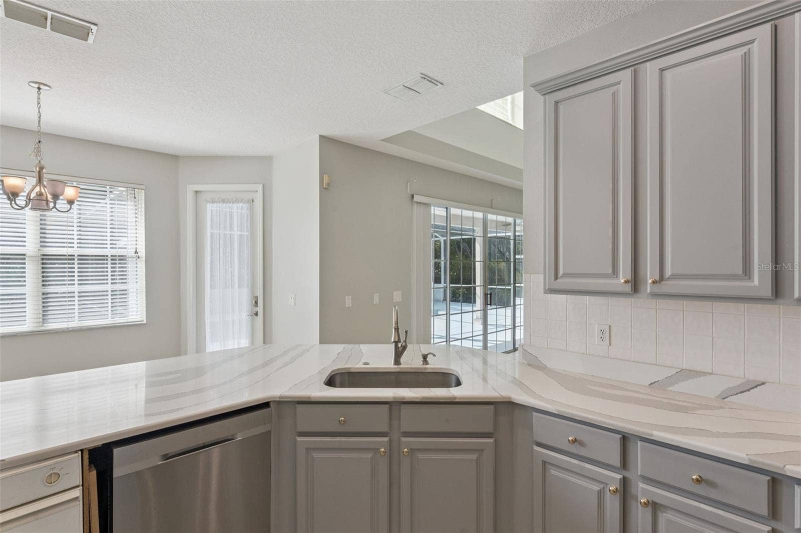 10142 CANOPY TREE COURT, Orlando, FL 32836