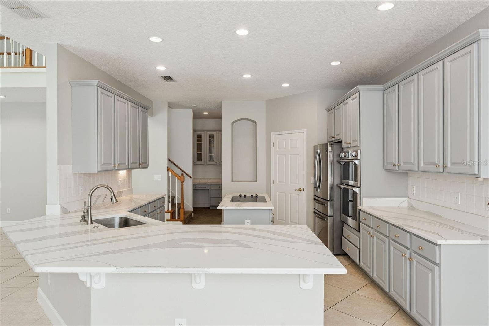 10142 CANOPY TREE COURT, Orlando, FL 32836