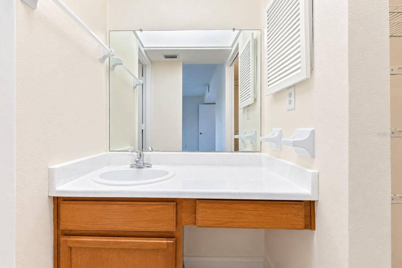 1130 N LAKE PARKER AVENUE, #C322, Lakeland, FL 33805 1130 N LAKE PARKER AVENUE, #C322, Lakeland, FL 33805