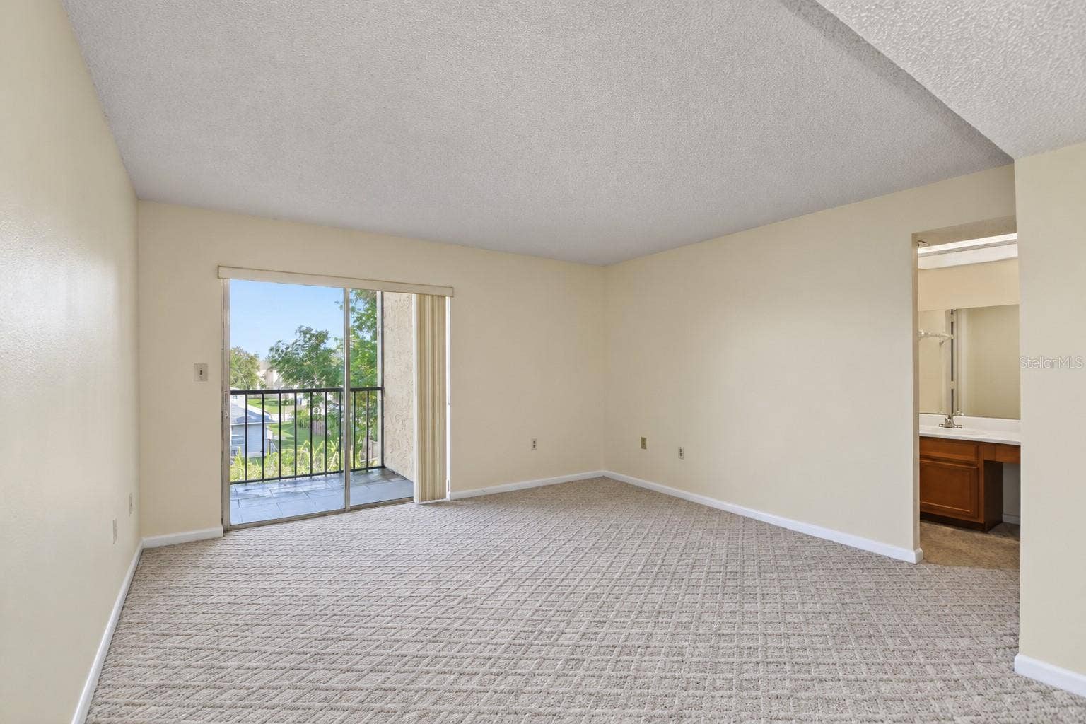 1130 N LAKE PARKER AVENUE, #C322, Lakeland, FL 33805 1130 N LAKE PARKER AVENUE, #C322, Lakeland, FL 33805