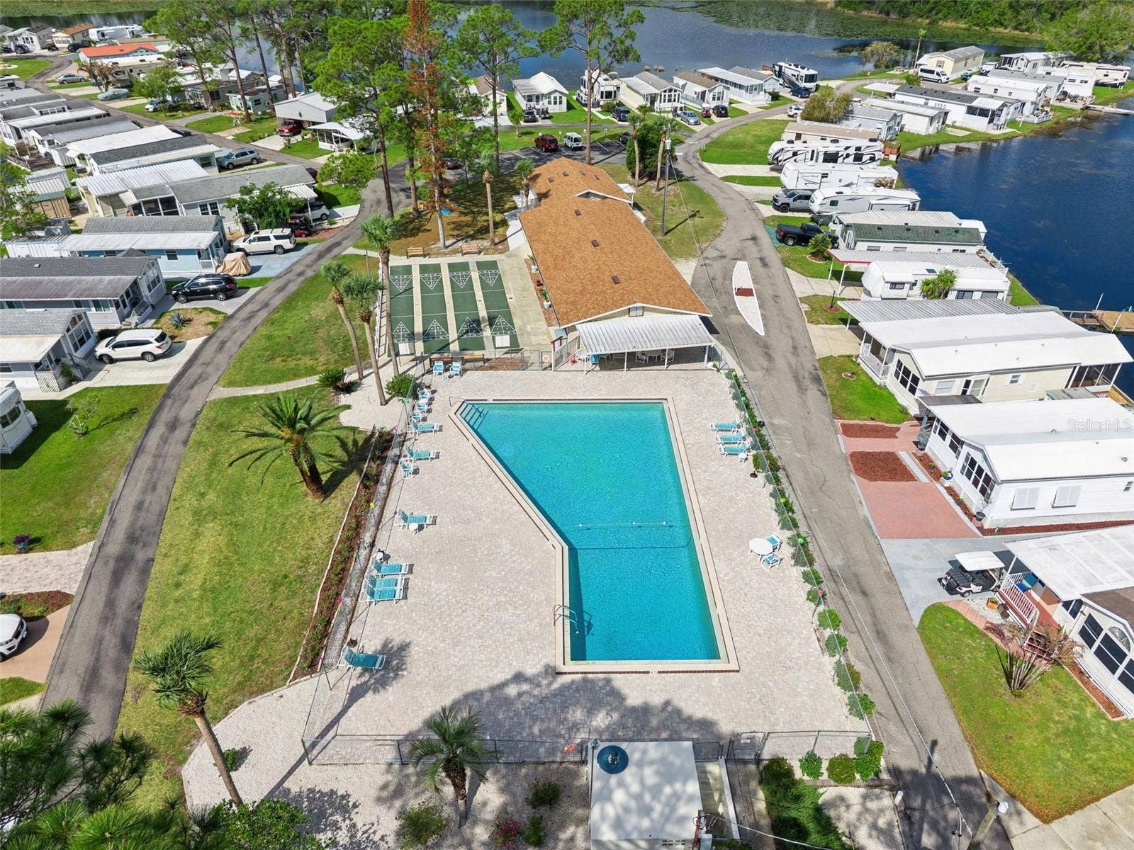 914 BLUE HERON BOULEVARD, Osteen, FL 32764 914 BLUE HERON BOULEVARD, Osteen, FL 32764