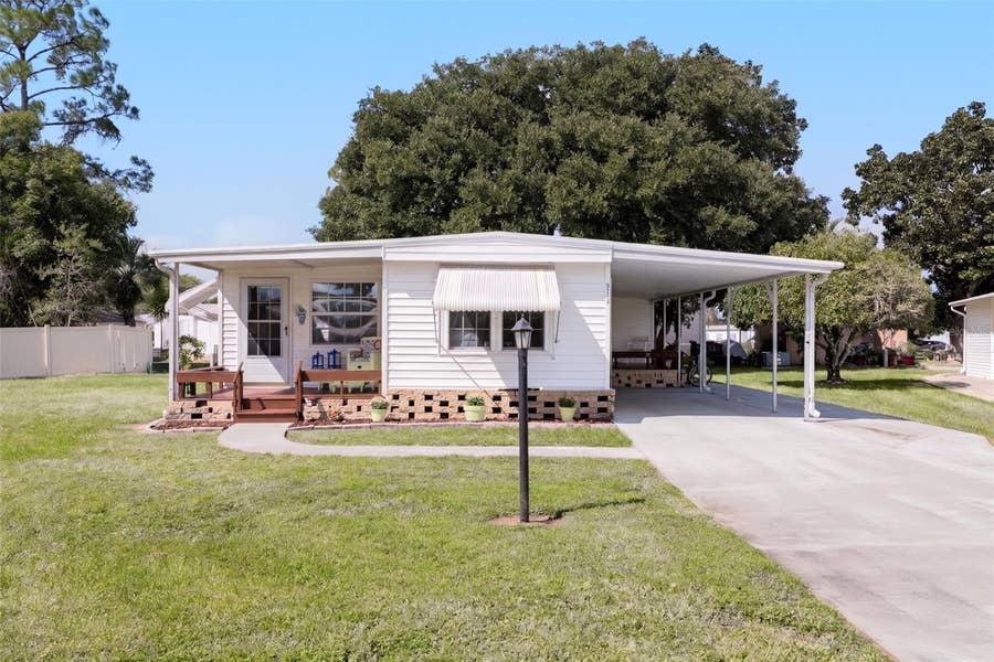 Property photo for 914 BLUE HERON BOULEVARD, Osteen, FL