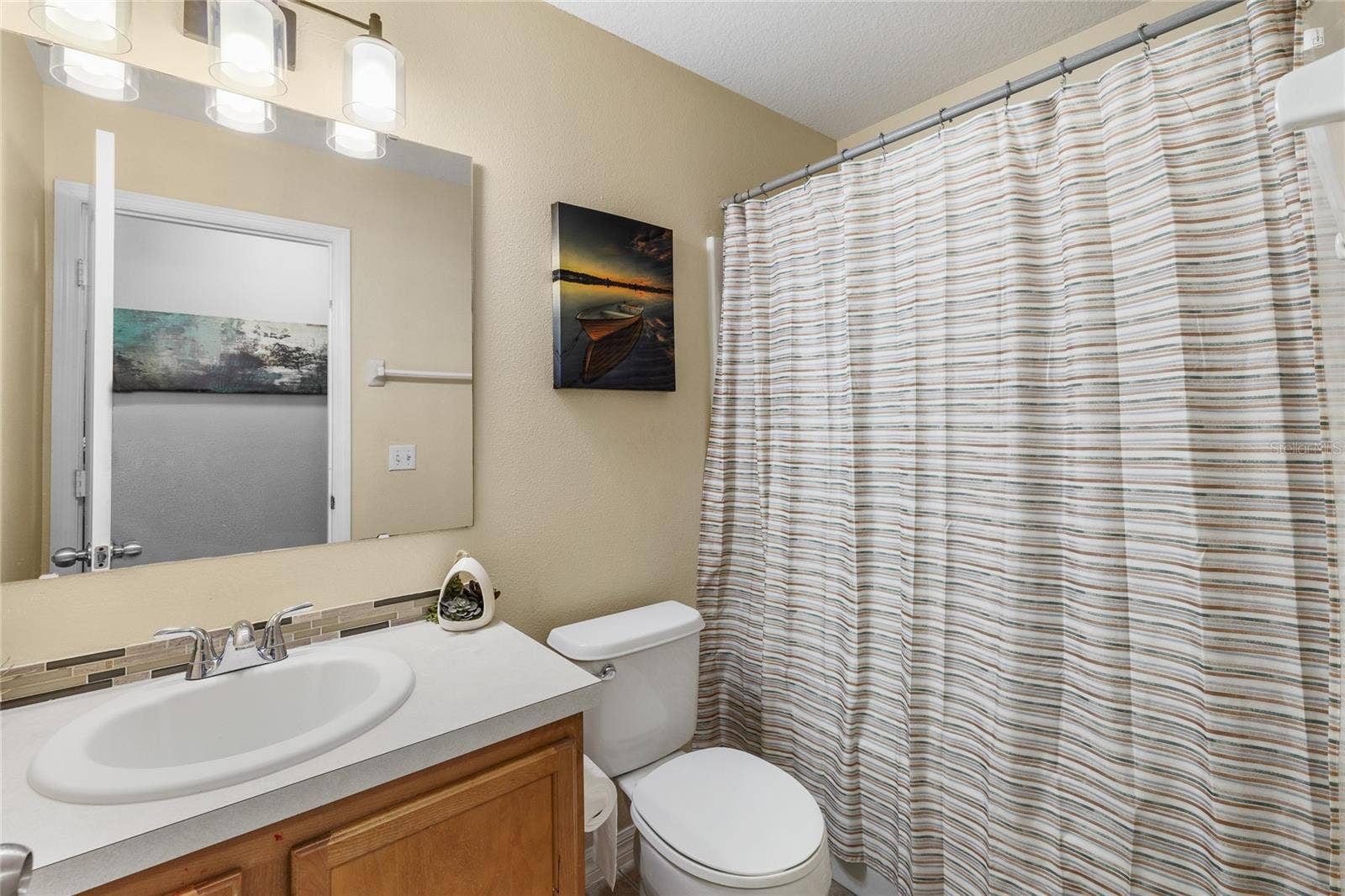 2424 VICTORIA FALLS DRIVE, Orlando, FL 32824 2424 VICTORIA FALLS DRIVE, Orlando, FL 32824