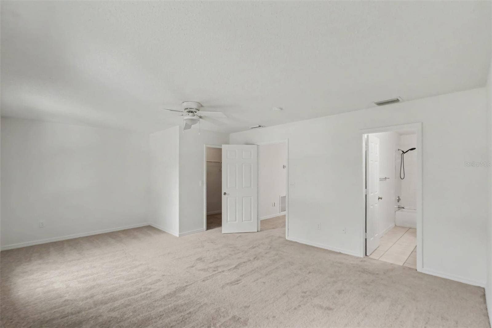 8419 EDGEWATER PLACE BOULEVARD, Tampa, FL 33615
