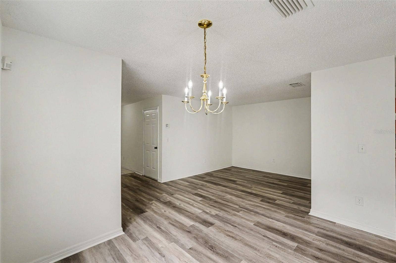 8419 EDGEWATER PLACE BOULEVARD, Tampa, FL 33615