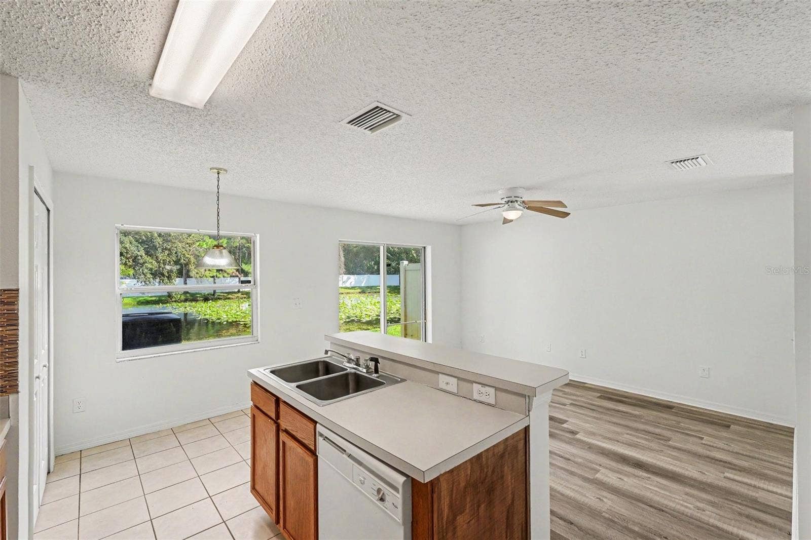 8419 EDGEWATER PLACE BOULEVARD, Tampa, FL 33615