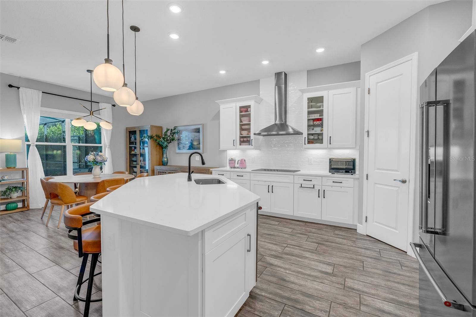 15023 GUAVA BAY DRIVE, Winter Garden, FL 34787 15023 GUAVA BAY DRIVE, Winter Garden, FL 34787