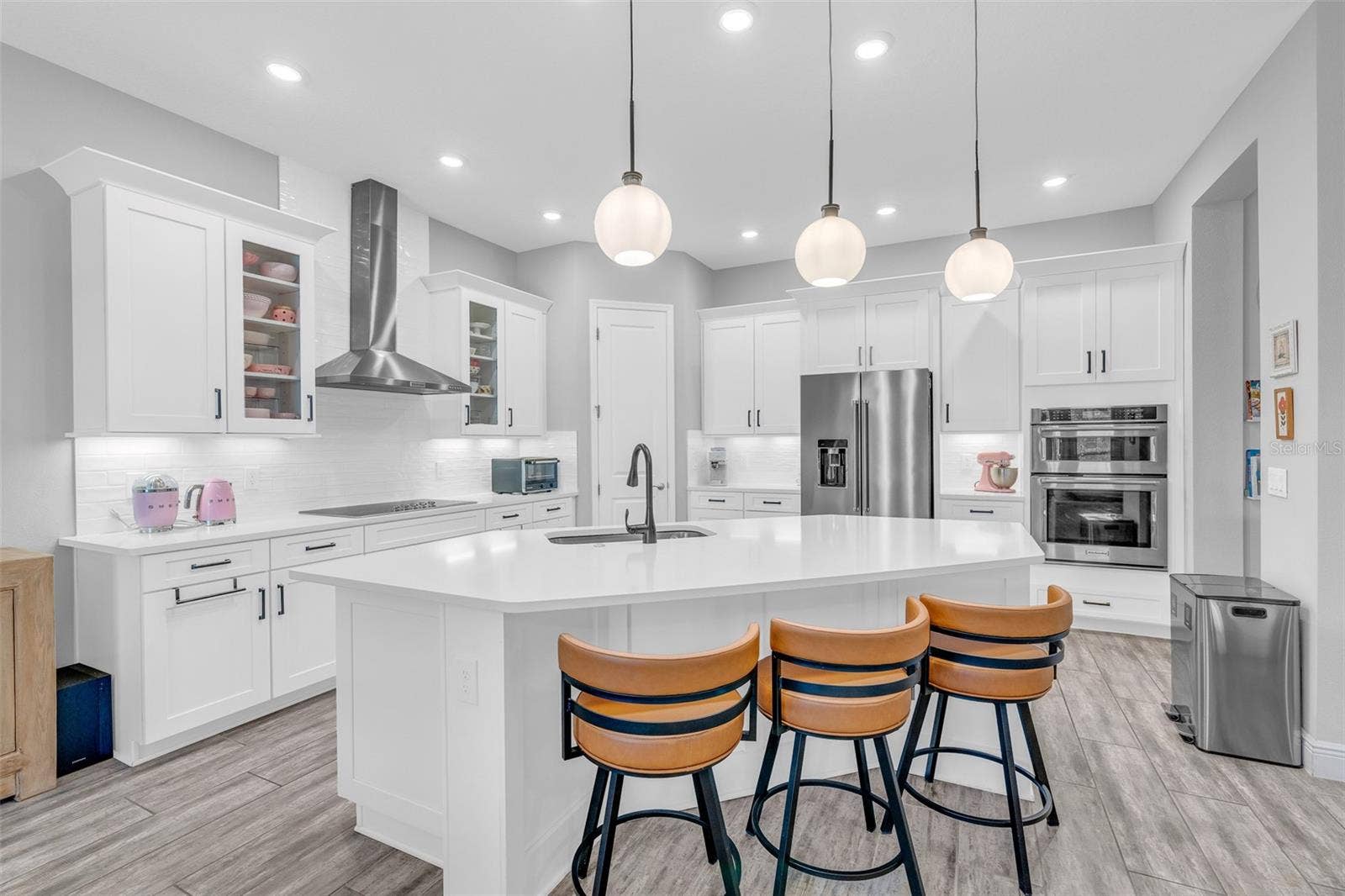 15023 GUAVA BAY DRIVE, Winter Garden, FL 34787 15023 GUAVA BAY DRIVE, Winter Garden, FL 34787