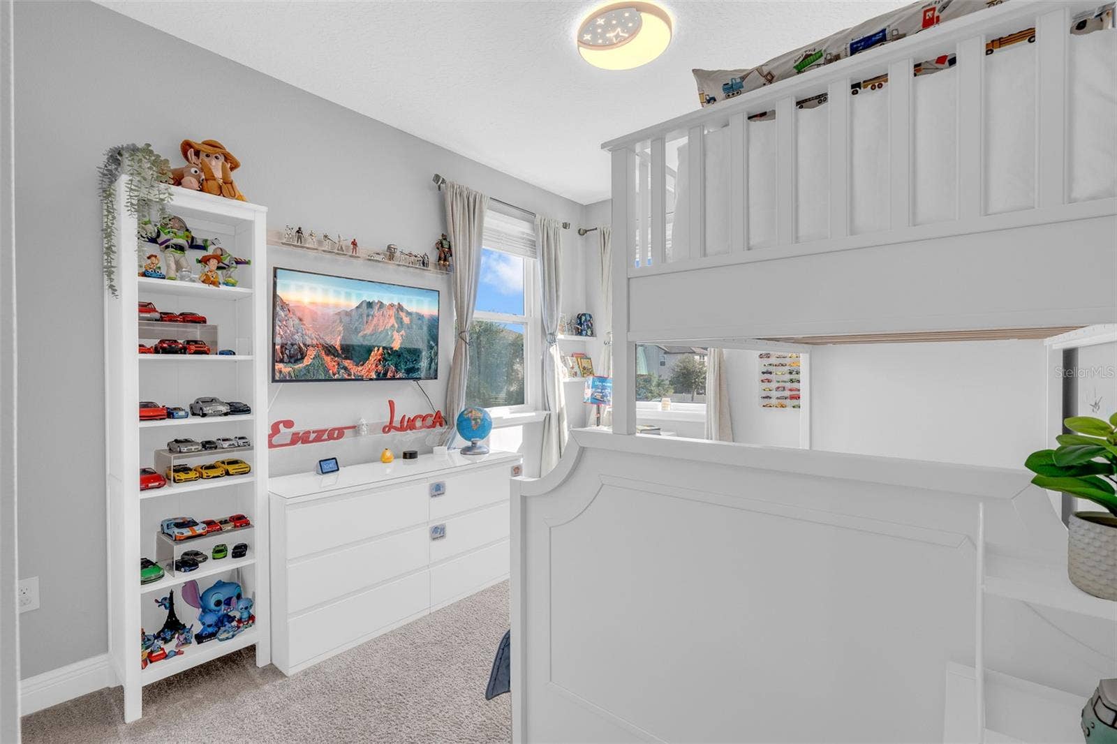 15023 GUAVA BAY DRIVE, Winter Garden, FL 34787 15023 GUAVA BAY DRIVE, Winter Garden, FL 34787