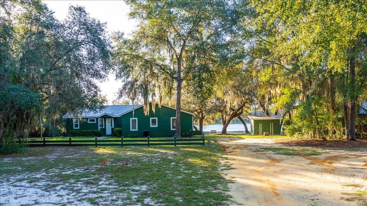 22649 NE 105TH AVENUE ROAD, Fort Mc Coy, FL 32134