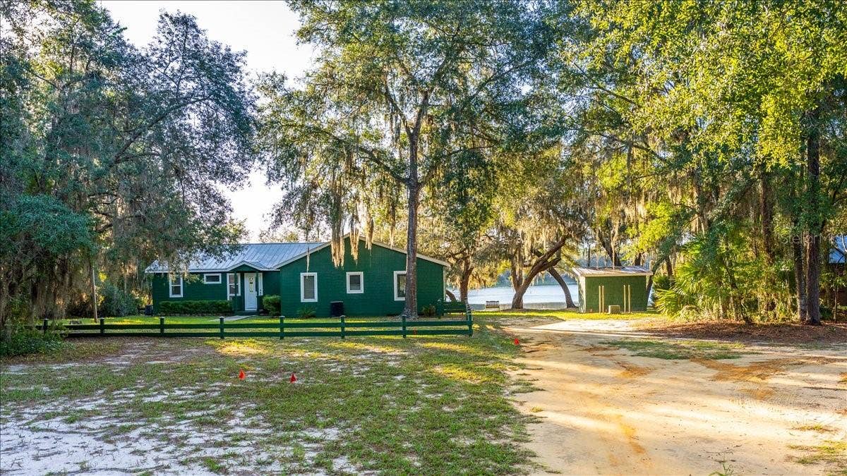 22649 NE 105TH AVENUE ROAD, Fort Mc Coy, FL 32134